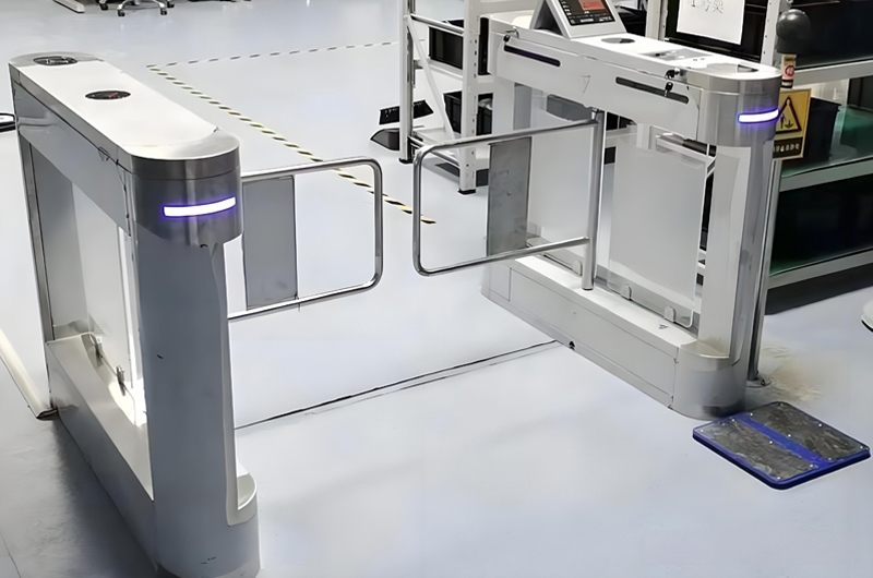 静电闸机在PCBA（印制电路板组装）车间的